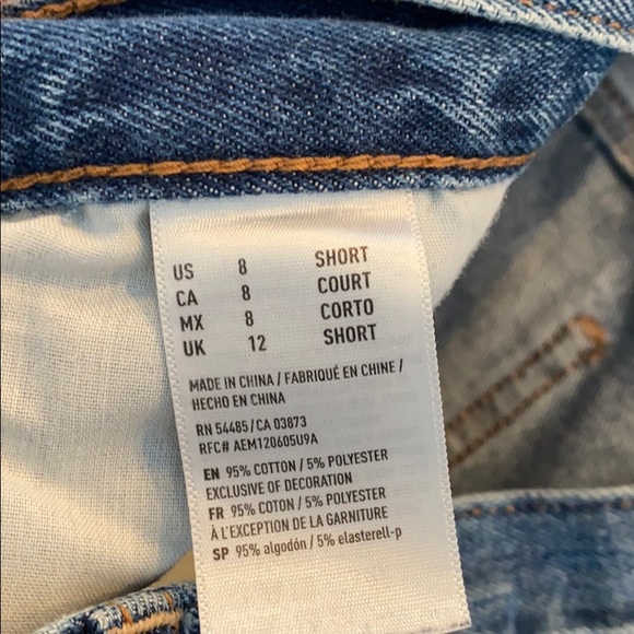 American Eagle Mom Jeans SZ 8 short - Picture 8 of 9